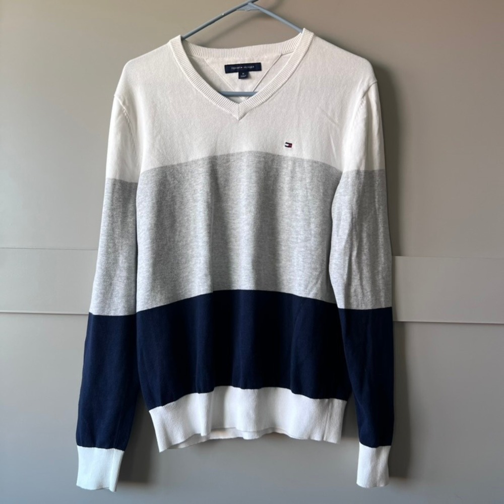 Tommy Hilfiger Men Color Block V Neck Sweater Size M Blue White Preppy Classic‎